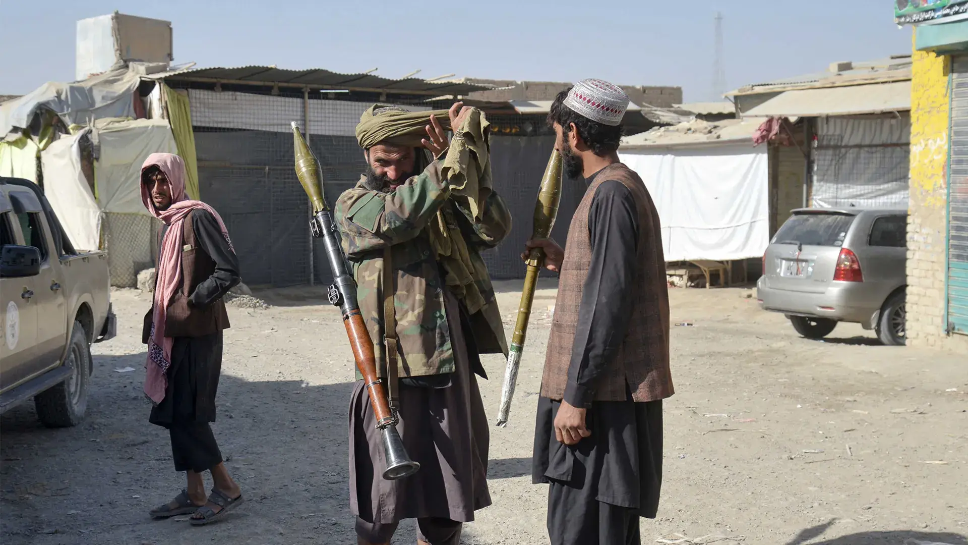 Pakistan-Əfqanıstan sərhədində gərgin toqquşmalar: Pakistan Talibası